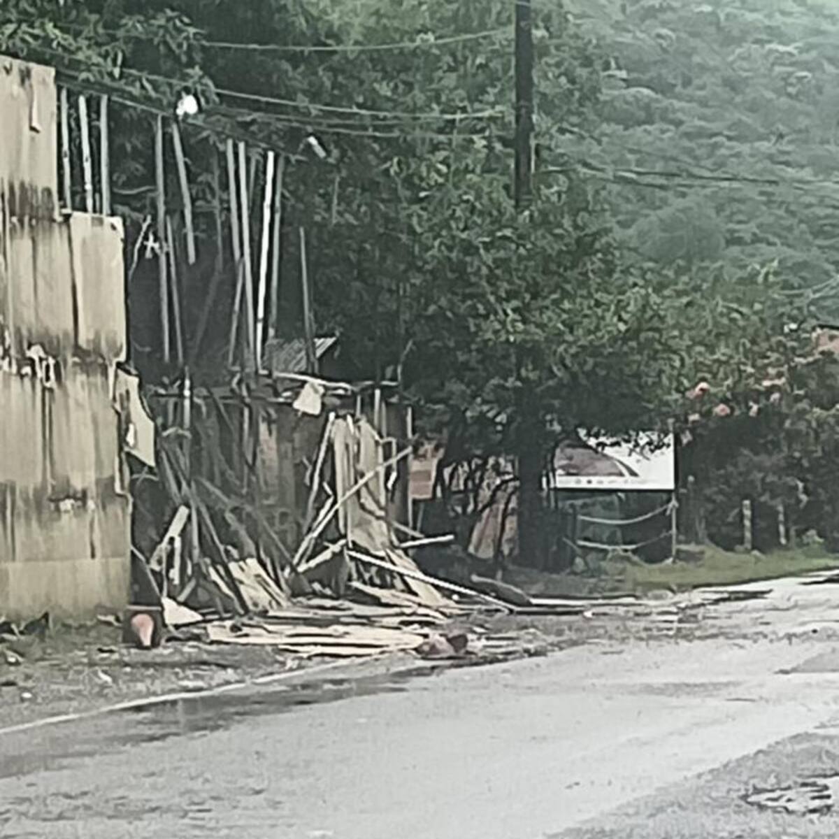 Atacaron con explosivos la subestación de policía de Puerto Valdivia