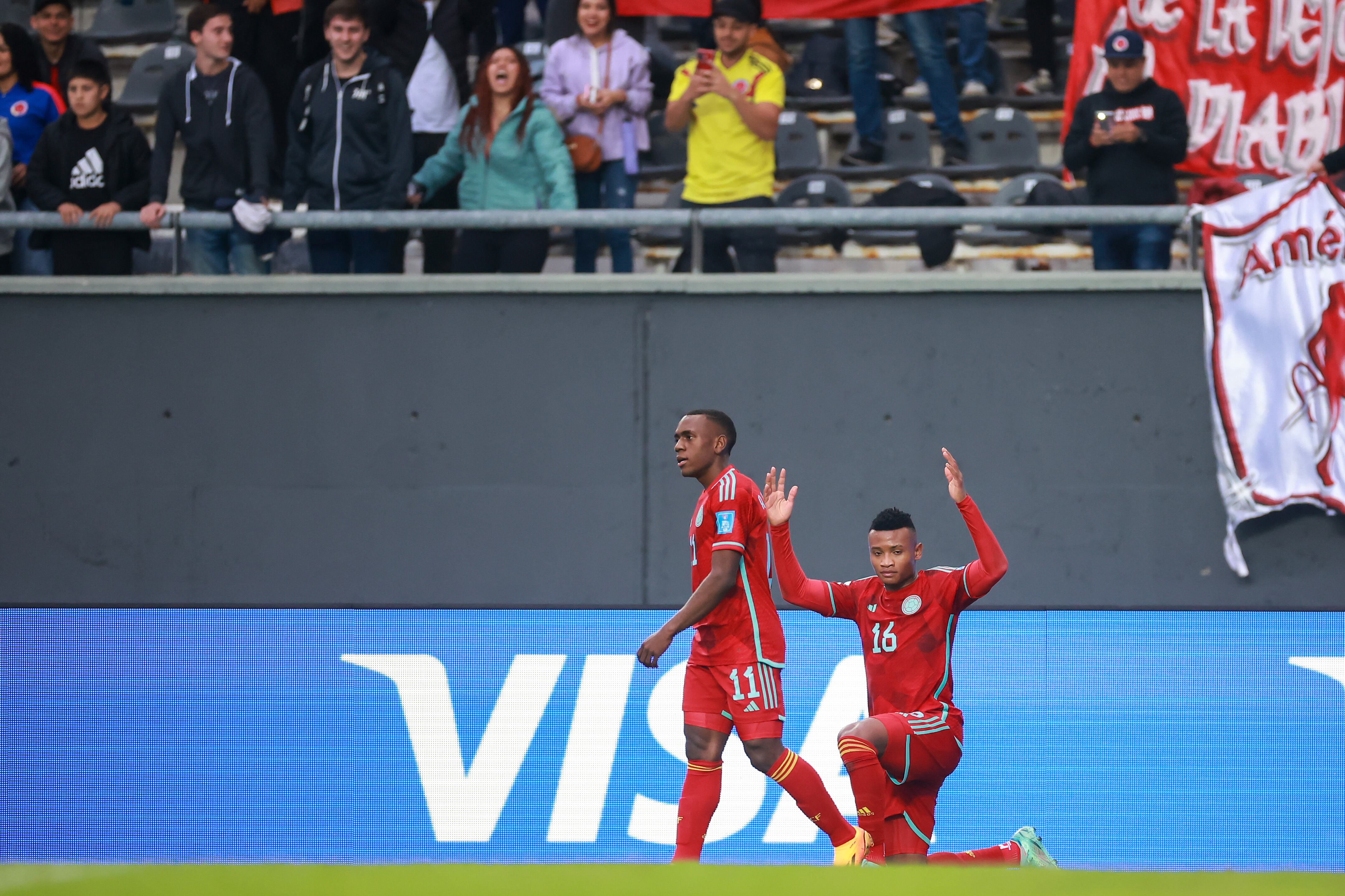 Óscar Cortés festeja su gol ante Israel. (Photo by Hector Vivas - FIFA/FIFA via Getty Images)