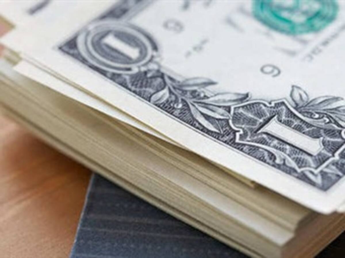 Minhacienda confía en que el dólar se mantendrá sobre $1.900