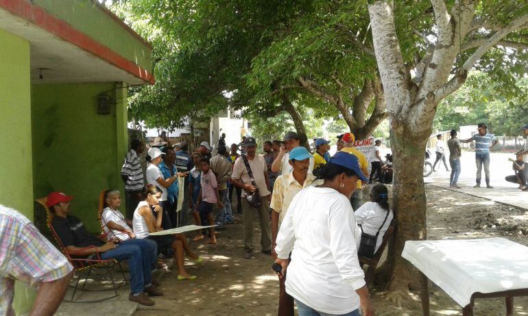 Concentración de los campesinos en el Municipio de Campo de la Cruz