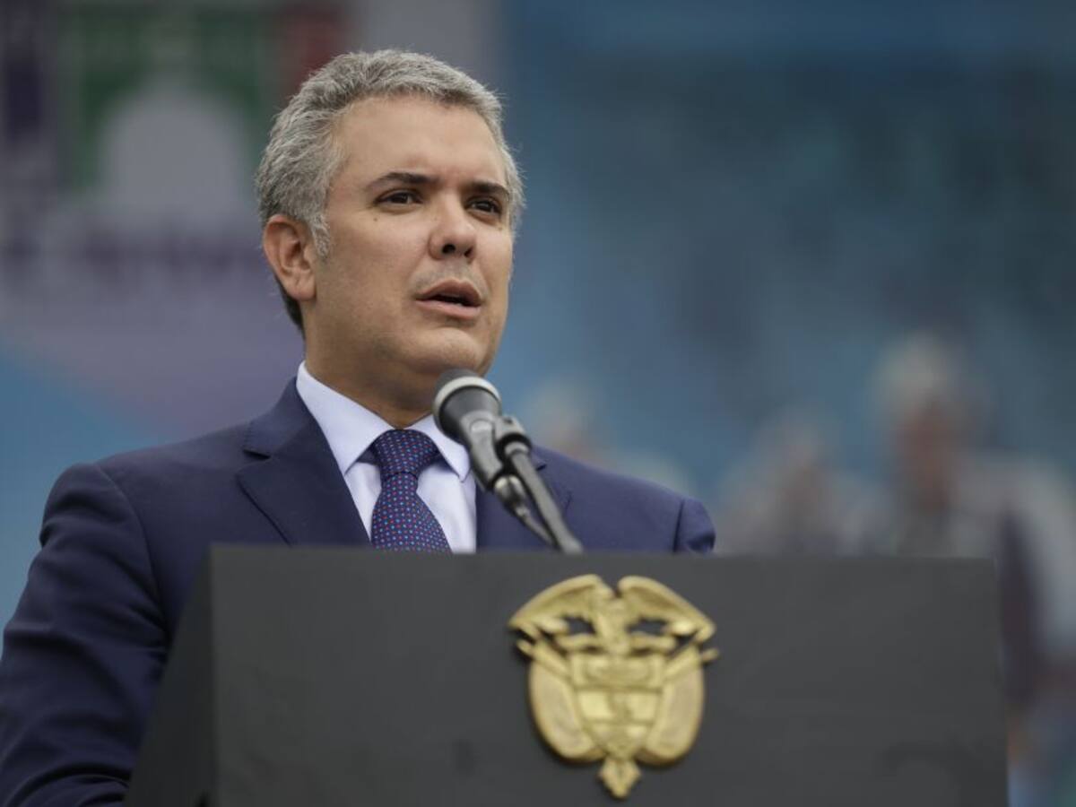 Médicos piden a Duque decretar cuarentena en todo el país