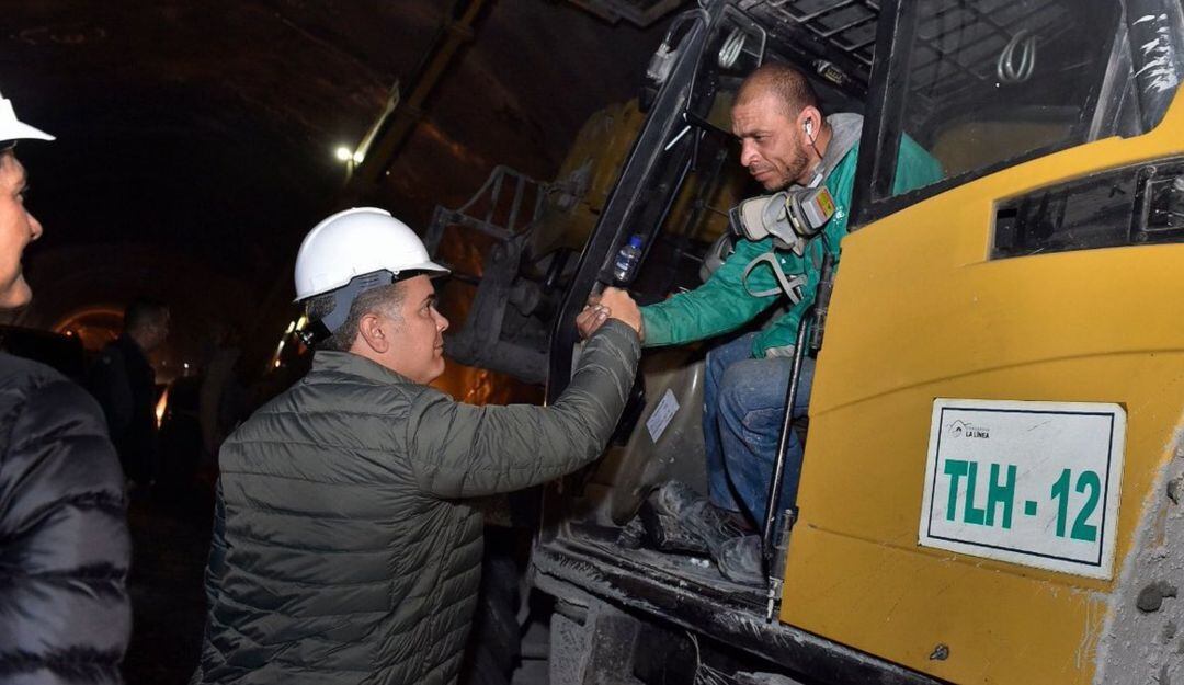 Duque revisará el proyecto de cruce de la Cordillera Central