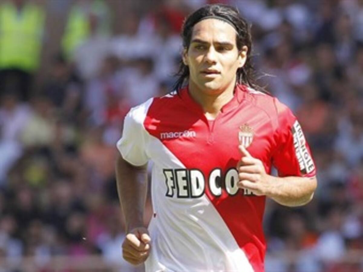 Falcao, de penalti, devuelve a Mónaco al liderato