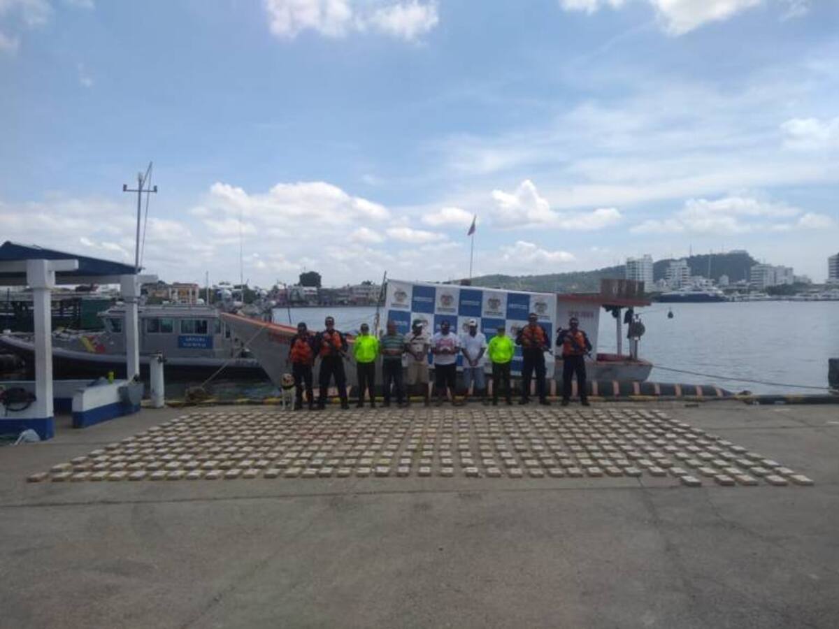 Armada incauta 427 kilos de cocaína en Cartagena