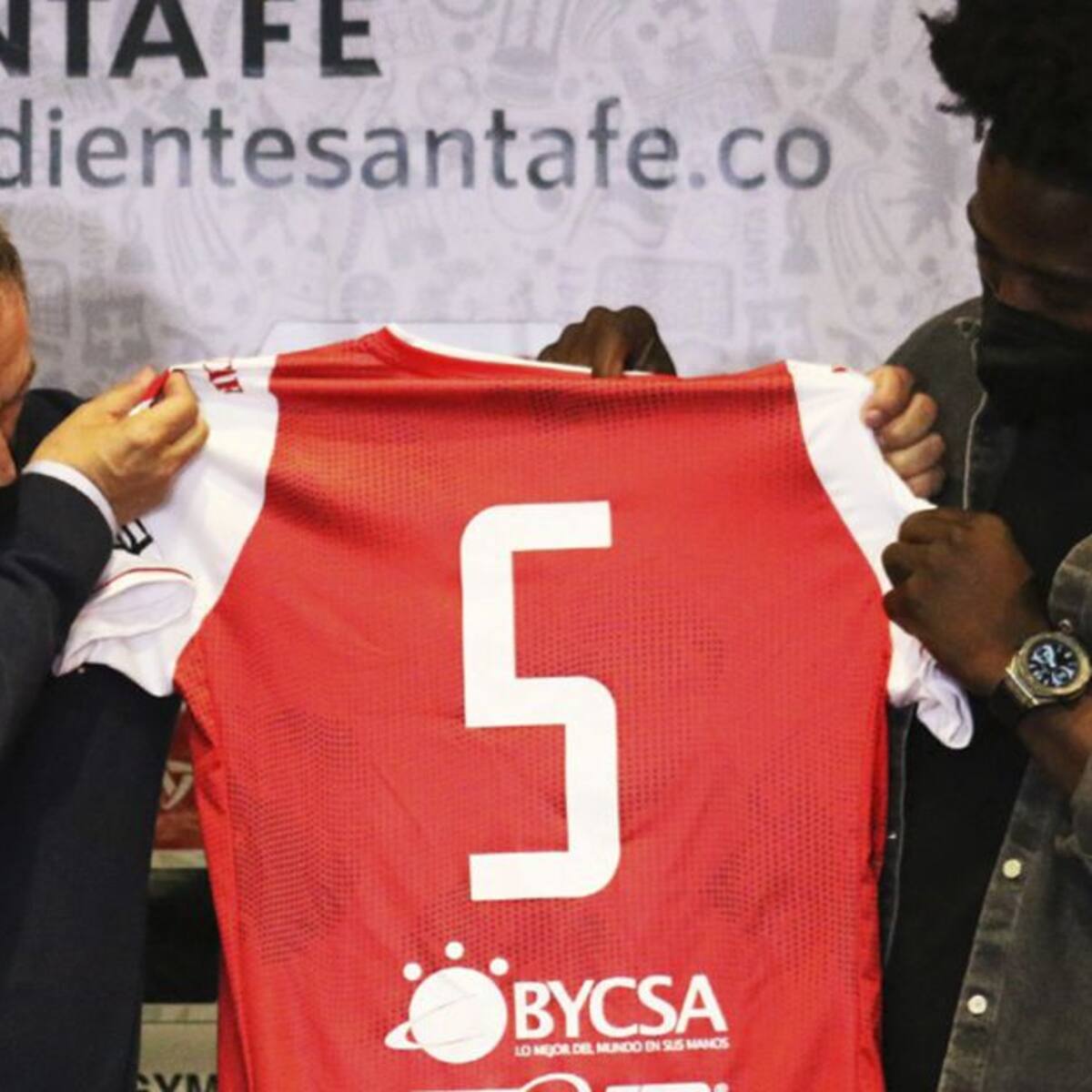 Los últimos que llevaron el '5' en Santa Fe, Sánchez a cambiar la suerte