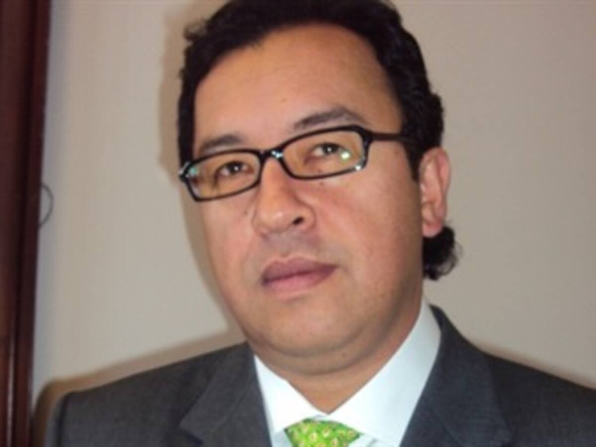 Representante Alfonso Prada oficializó su renuncia a la presidencia del Partido Verde
