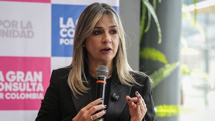 La excandidata Vicky Dávila vuelve a Semana