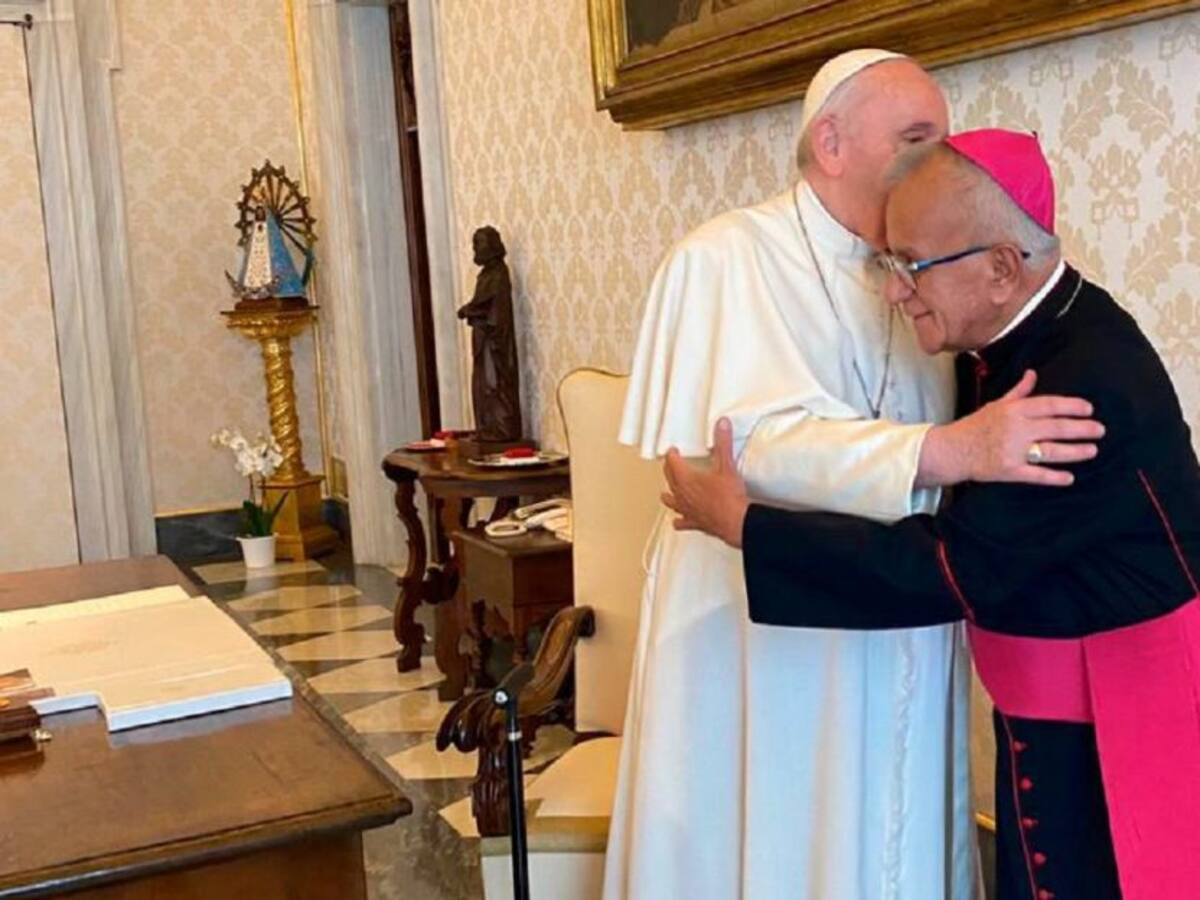 Papa Francisco y monseñor Jorge Enrique Jiménez tuvieron audiencia en Roma