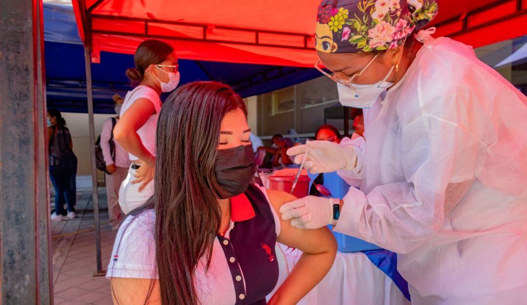 Vacunación de covid-19 en Cartagena