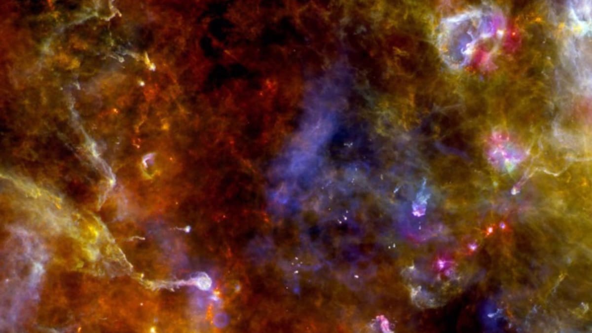 Se prueba que hay agua atrapada en el polvo de estrellas