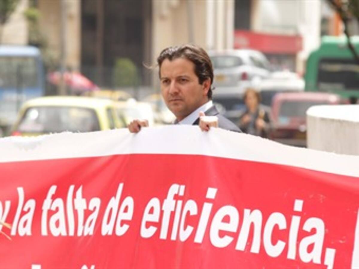 Con la plata que se robaron los Nule se habría subsidiado siete años el transporte público: David Luna