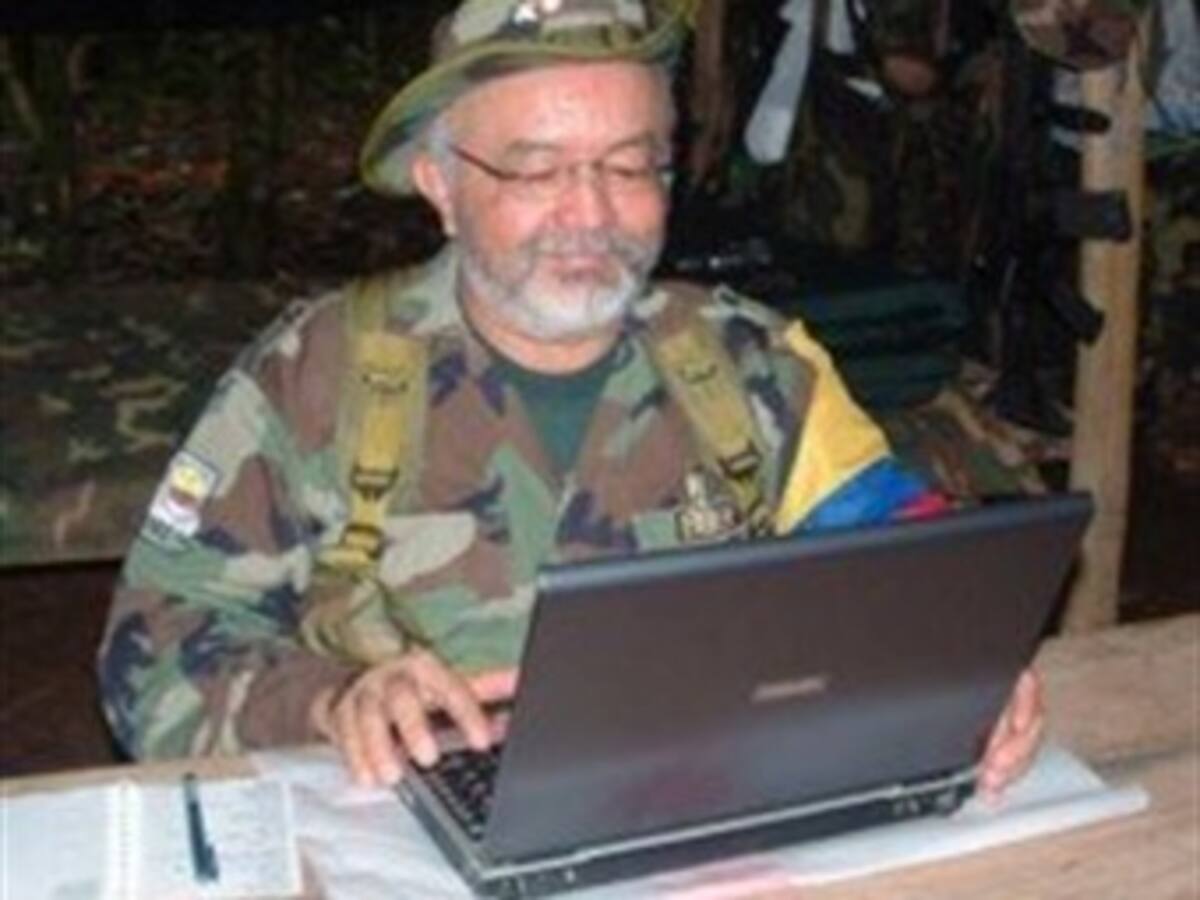 Documentos en PC de “Raúl Reyes” involucran a diputado venezolano en la compra de armas para las Farc
