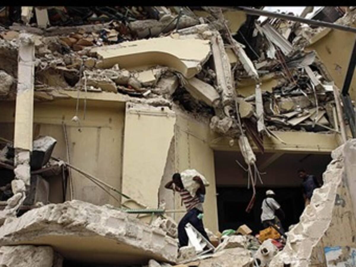 Se agota tiempo para rescatar con vida a las víctimas de la tragedia en Haití