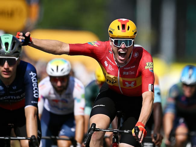NEVERS, FRANCE - JULY 15: Soren Waerenskjold of Norway and Team Uno-X Mobility celebrates at finish line as stage winner during the 113th Tour de France 2026, Stage 11 a 161.3km stage from Vichy to Nevers / #UCIWT / on July 15, 2026 in Nevers, France. (Photo by Dario Belingheri/Getty Images)