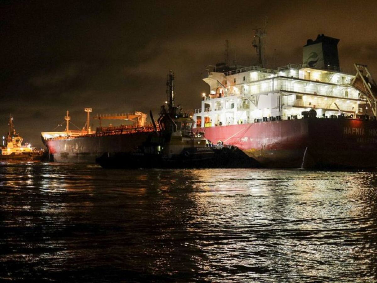 Buque cargado con 225 mil barriles de gasolina motor llegó a Cartagena