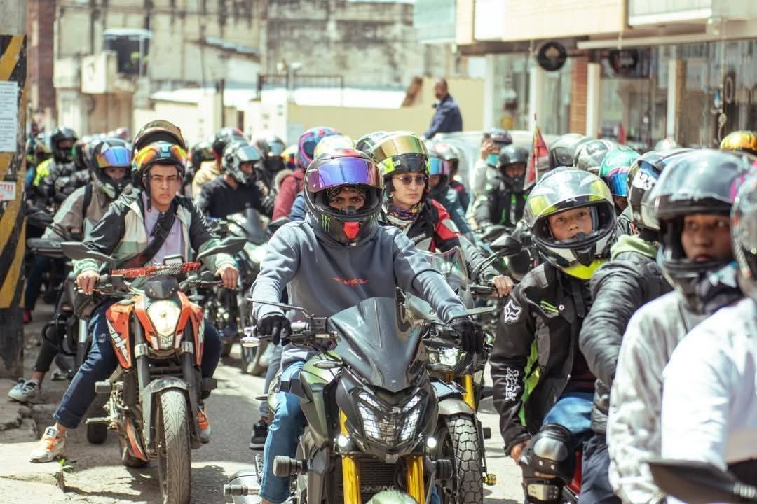 Moteros de diferentes ciudades y municipios de Colombia y Suramérica se dieron cita este domingo en el municipio de Chiquinquirá / Foto: Redes Sociales.