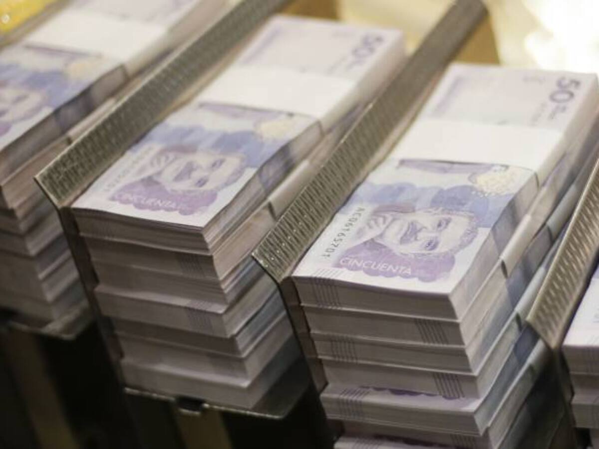 Empresarios plantean un impuesto para los salarios bajos en Colombia