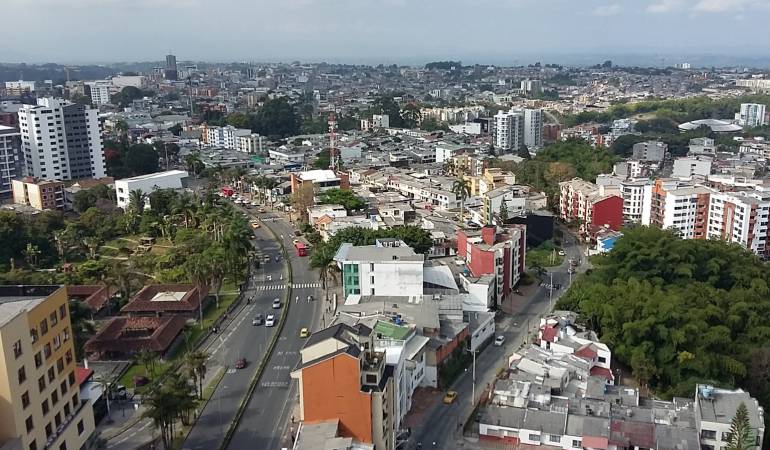 Toda la información local en Caracol Radio desde las 5:20AM hasta las 9:00AM 