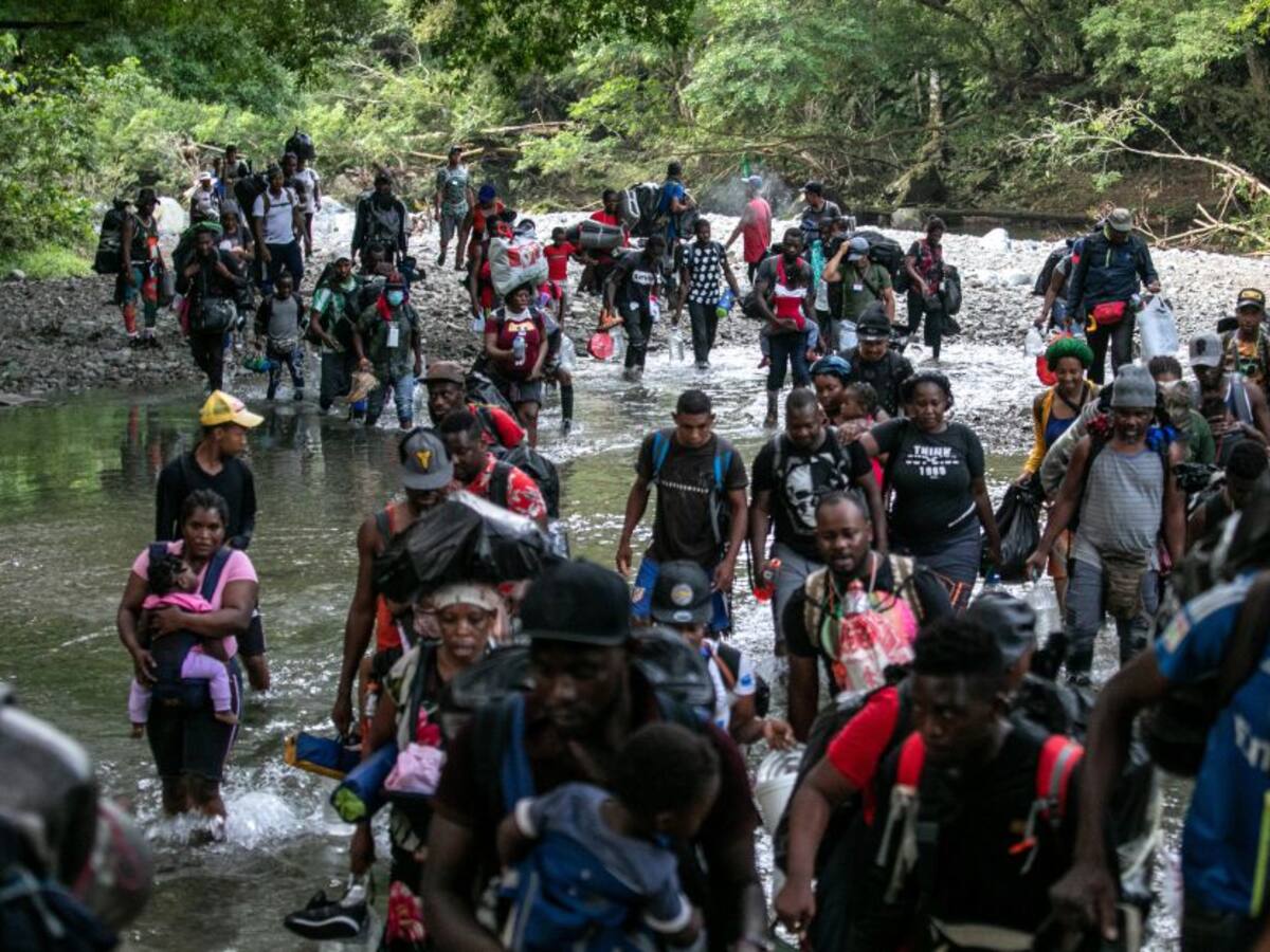 EE.UU. negocia con Brasil y Chile para que reciban inmigrantes haitianos