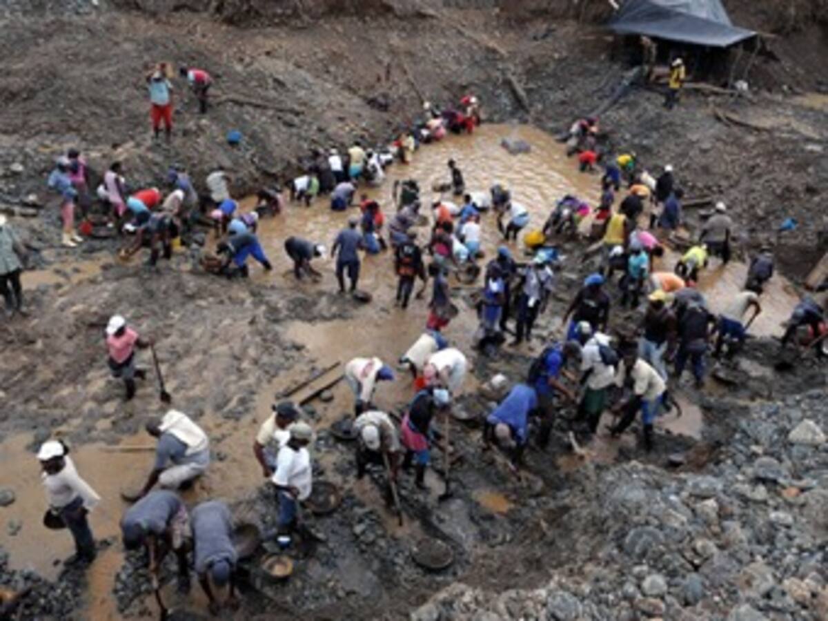 Diálogo entre Gobierno y mineros se reanudará hoy en la Gobernación de Antioquia