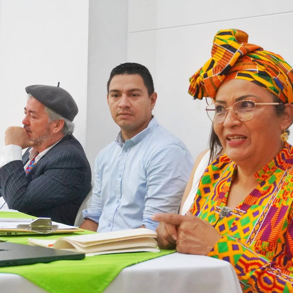 ¿Qué dijo la exsenadora Victoria Sandino sobre la paz, Petro y la mujer desde Armenia?