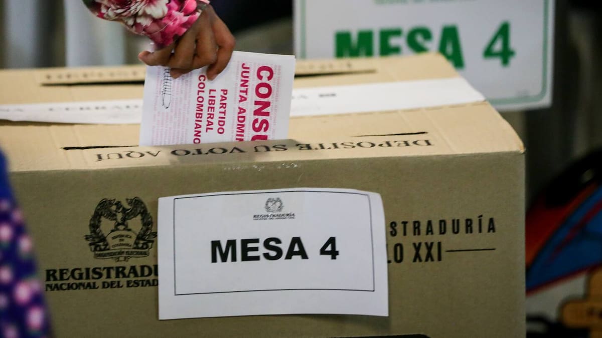 Dónde votar en Medellín y Barranquilla: Mesa y hora límite para elecciones presidenciales 2026