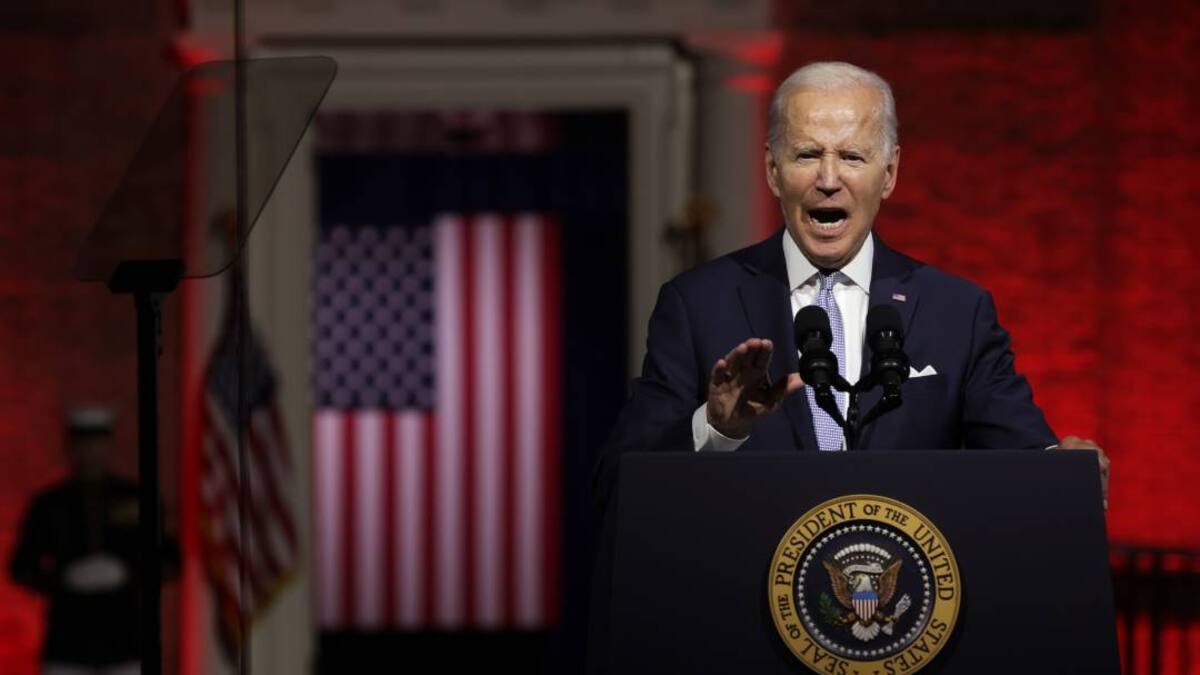 Trump representa un extremismo que amenaza la democracia de EE.UU.: Biden