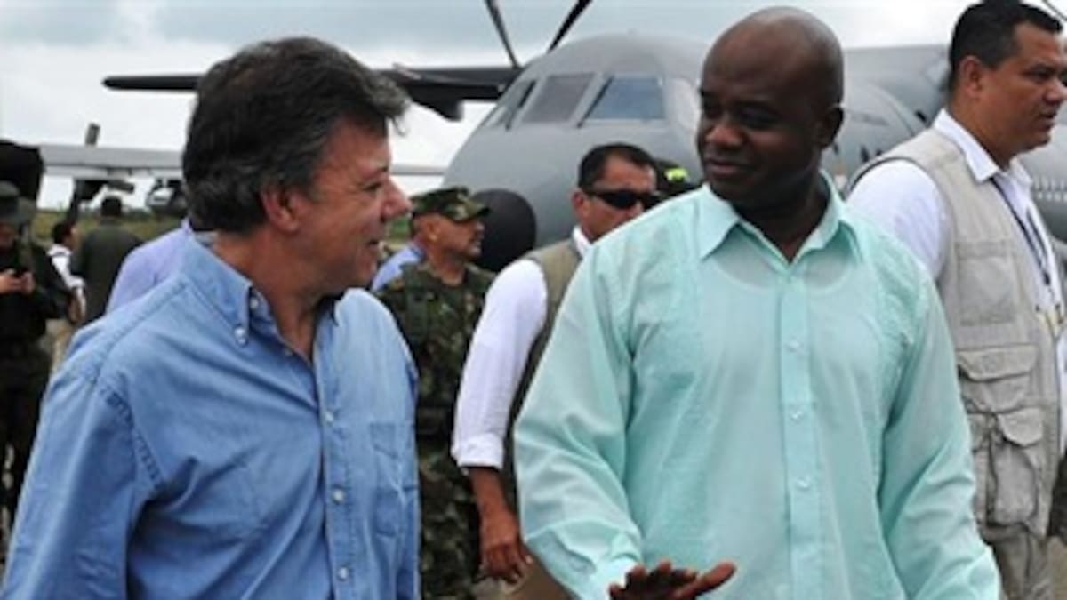 Santos pide al país no dejarse intimidar por ‘paros armados’