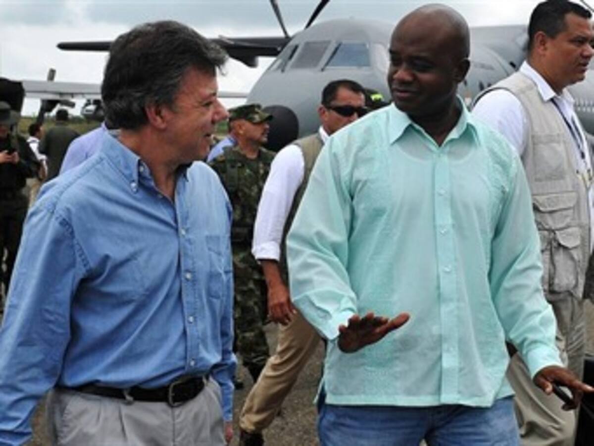 Santos pide al país no dejarse intimidar por ‘paros armados’