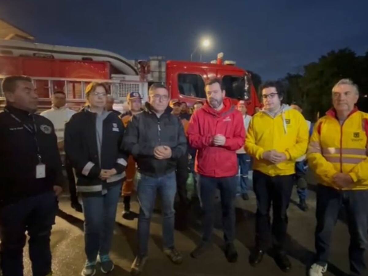 El alcalde de Bogotá afirmó que las basuras son la principal causa de las inundaciones