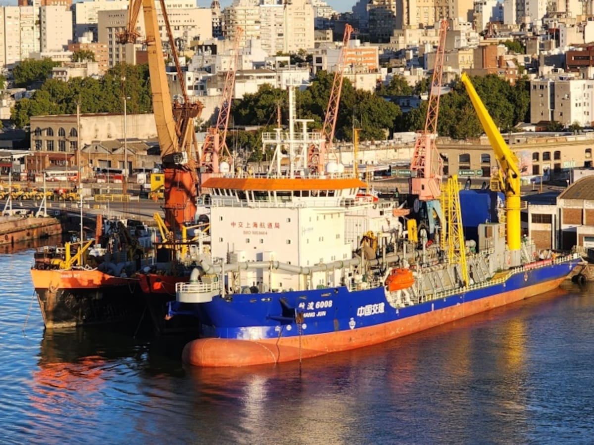 Zarpó la draga Hang Jun 6008, encargada del dragado en el canal de acceso al puerto de Barranquilla