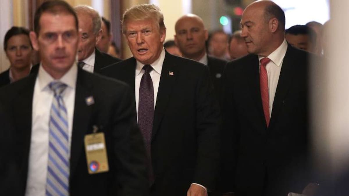 ¿Quien es John Kelly, el hombre que le habla al oido a Donald Trump?