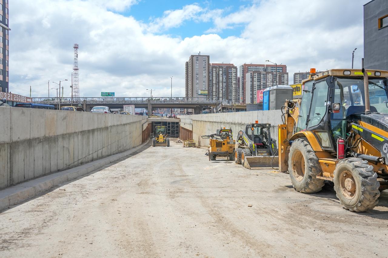 Construcción de TransMilenio por la AV 68 en Bogotá. Foto: suministrada.