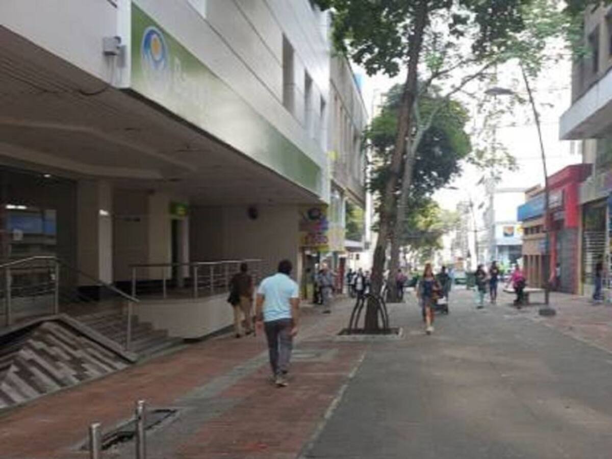 Confinamiento ha golpeado al 95% del comercio en Santander