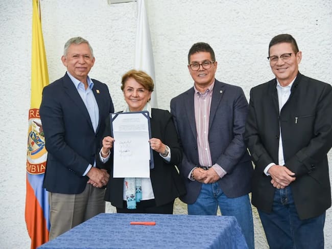 Cuatro universidades firman alianza para un país en paz