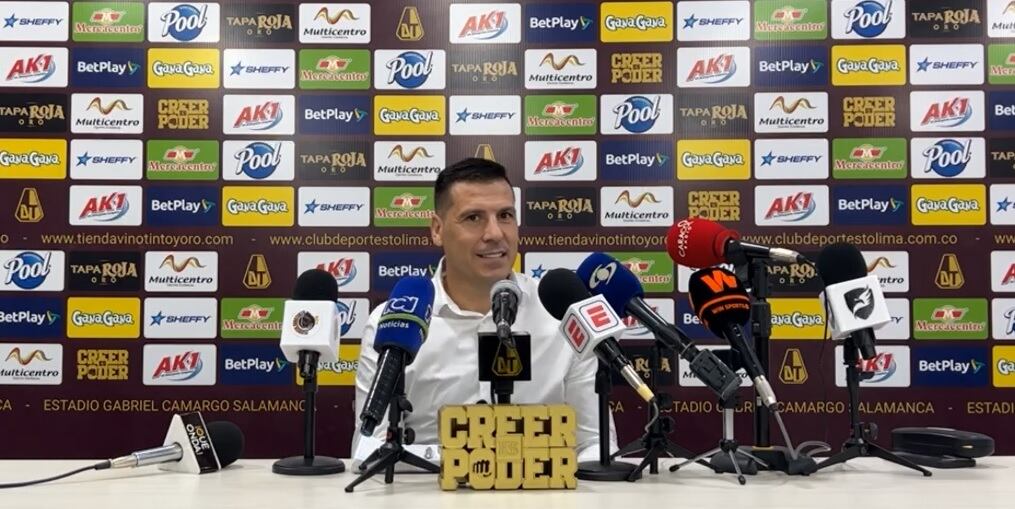 Juan Cruz Real en su presentación como nuevo entrenador del Deportes Tolima / Captura de pantalla