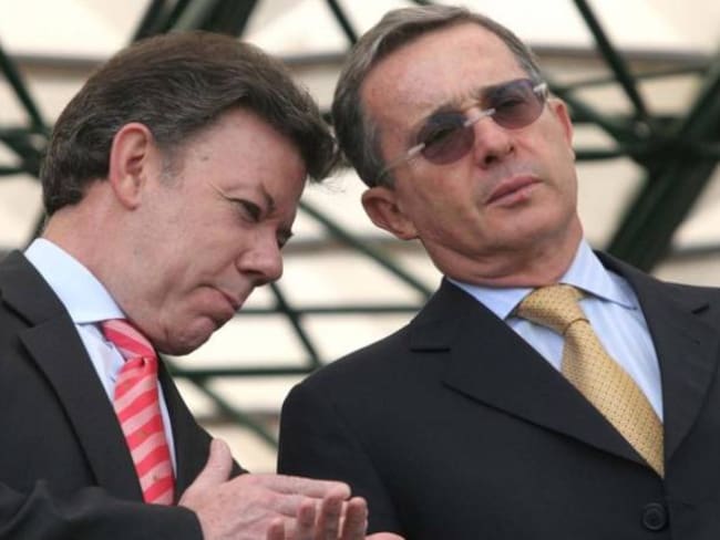 Santos envío una carta a Uribe invitándolo a la reconciliación