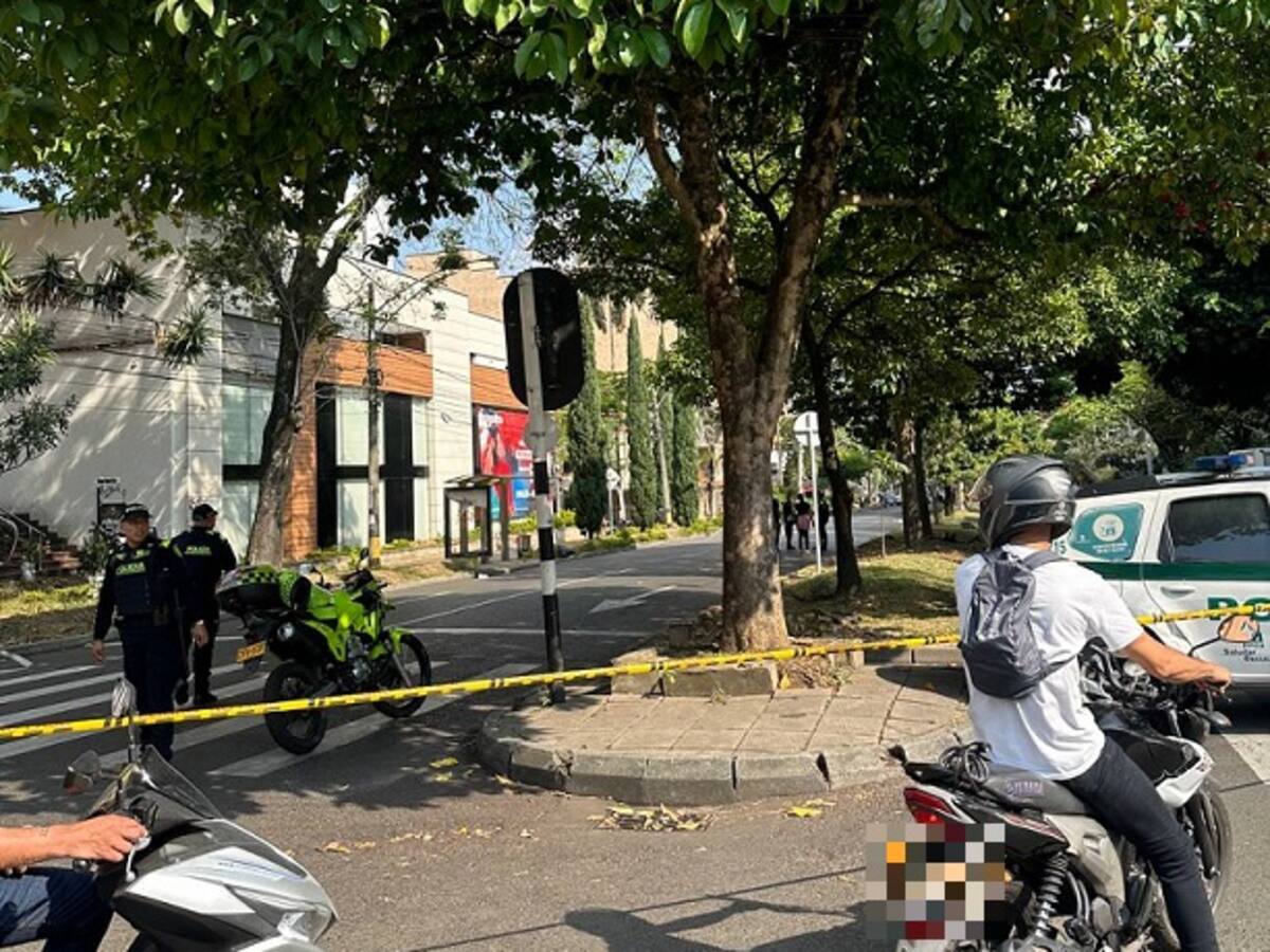 Una mujer abandonó una maleta y generó un despliegue de antiexplosivos en Medellín