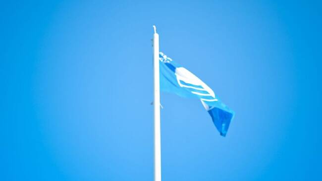 Este balneario cumple con un componente ambiental e incluyente con la comunidad de La Boquilla, garantizando la interacción comunitaria