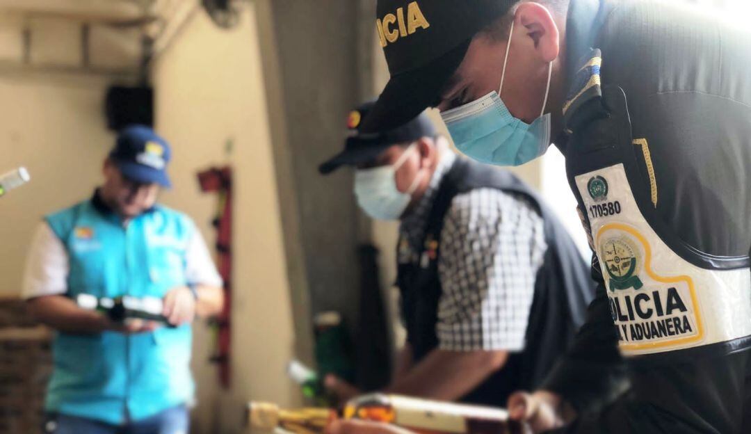 450 botellas de licor y 21 brazos quirúrgicos avaluados en 140 millones de pesos