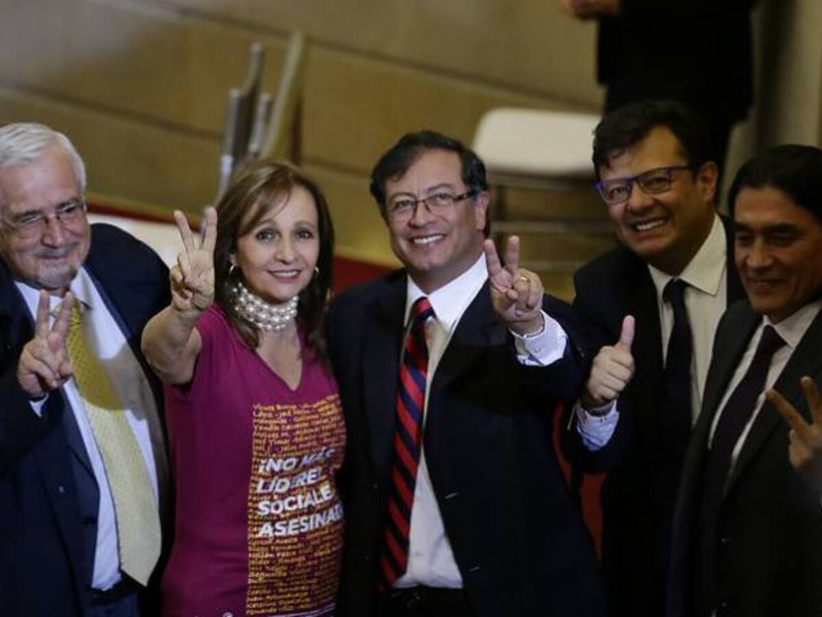 Partidos tendrán un mes para fijar su posición frente a gobierno de Duque