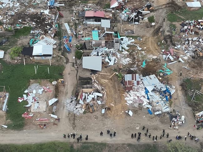 Autoridades demolieron más de 200 estructuras en una invasión de Montería: hay 10 detenidos. Foto: Policía.