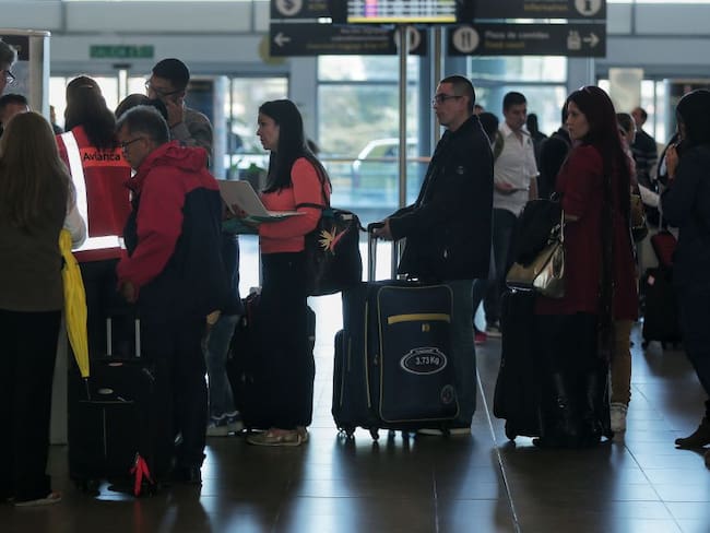 La Aerolínea LASER AIRLINES anuncia vuelo diario entre Bogotá y Caracas