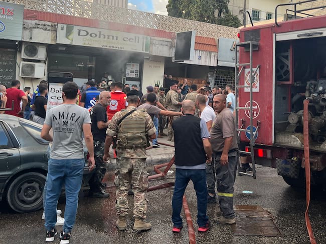 Explosión de un dispositivo en Saida, en el sur del Líbano, el 18 de septiembre de 2024. (Foto de MAHMOUD ZAYYAT/AFP vía Getty Images)