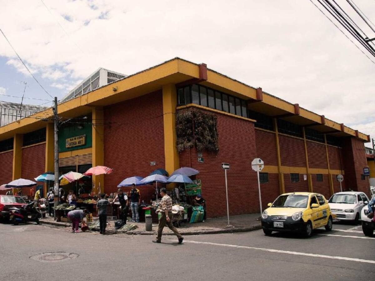 Las plazas distritales se suman a la celebración del 7 de agosto