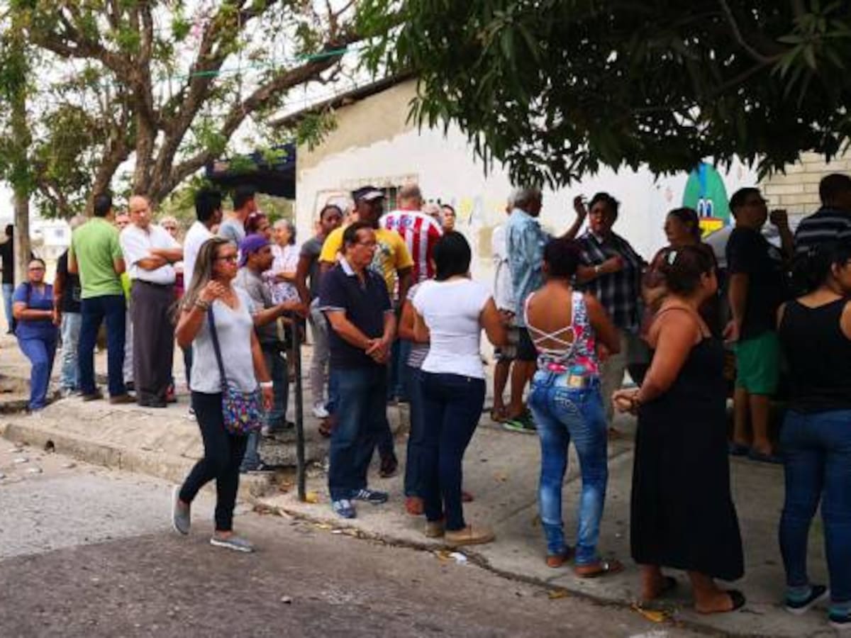 Denuncian desordenes en puestos de votación de Barranquilla