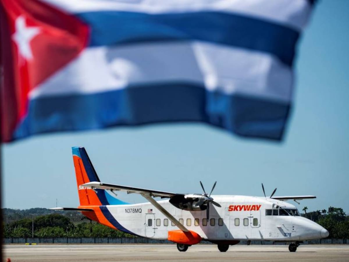 EE.UU. flexibiliza restricciones de visas y remesas para Cuba