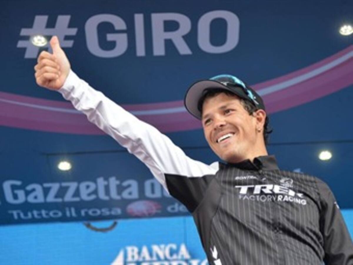Julián es emprendedor; tuvo cerdos para comprar su bicicleta, dice su padre