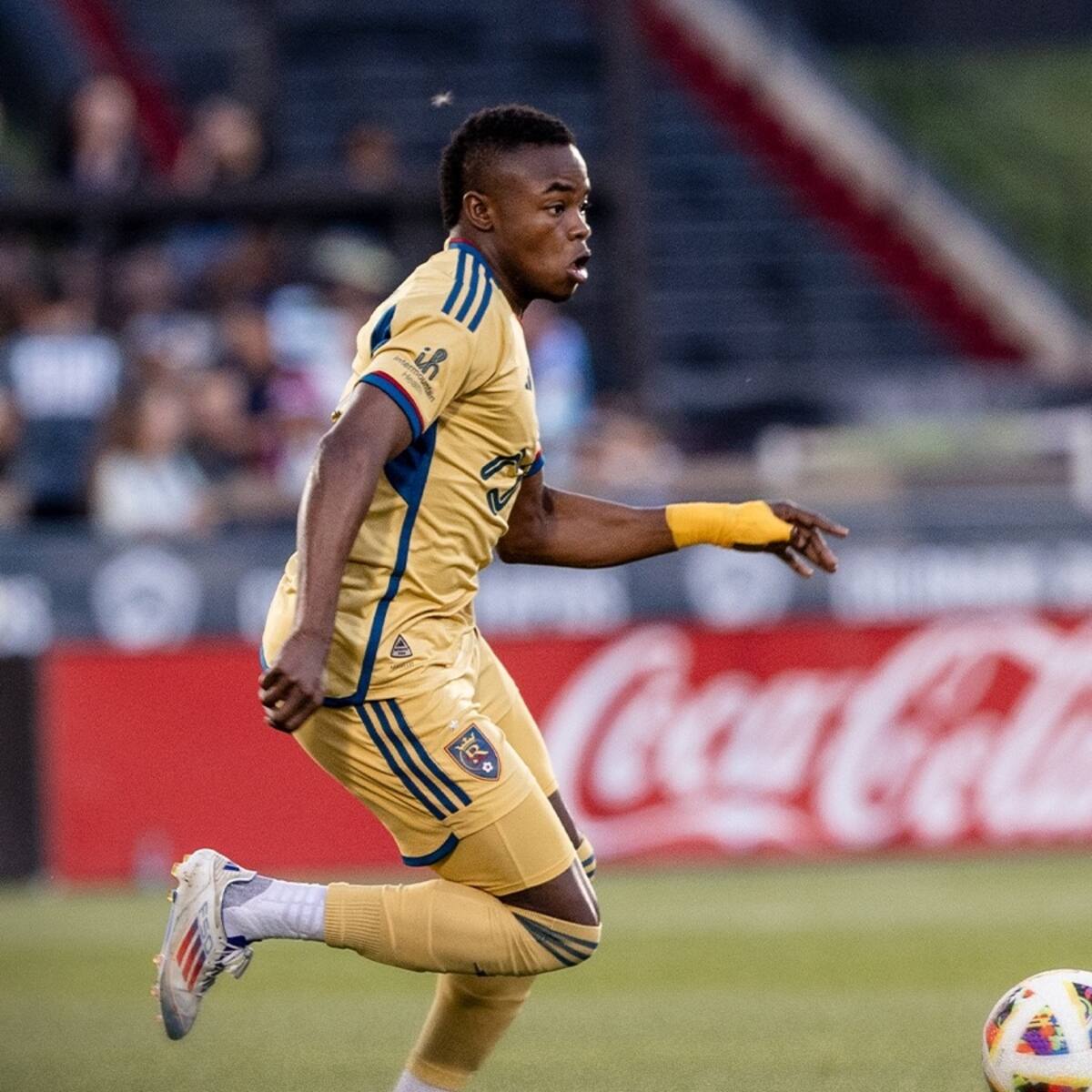 Video: Carlos Gómez anotó dos golazos en derrota del Real Salt Lake