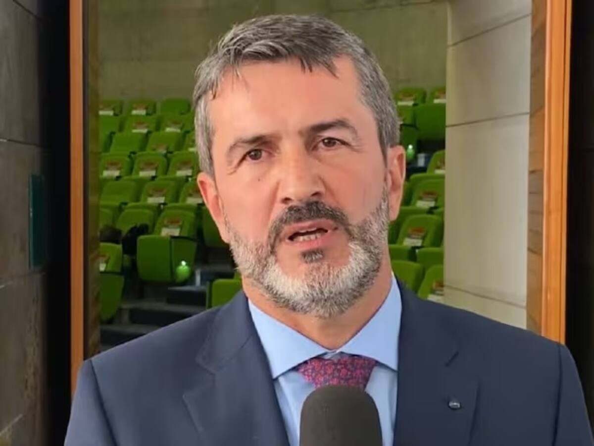 Se va de la gerencia de la CHEC Santiago Villegas Yepes